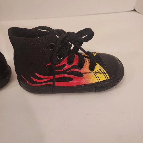 Converse Chuck Taylor All Stars High Top Hot Rod Flames in Size 5 (Baby) - Picture 5 of 11